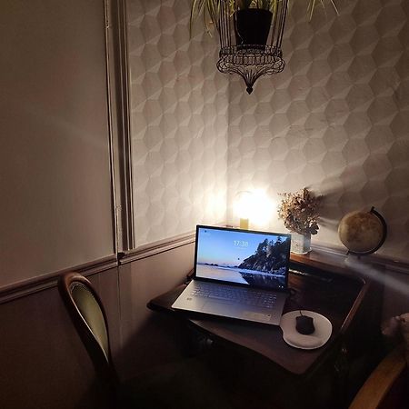 L'Echappee Belle Bed & Breakfast Chartres Ngoại thất bức ảnh